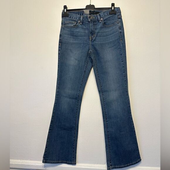 Calvin Klein Mid Rise Flared Fit Jeans in blue size 4 - Picture 2 of 9
